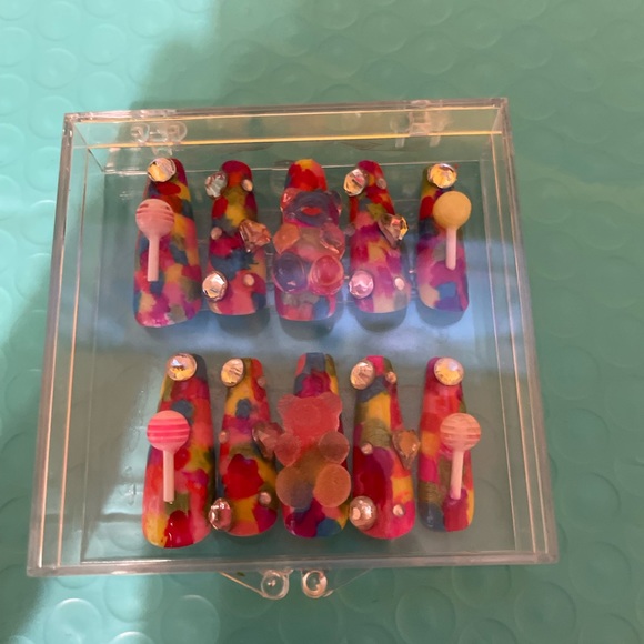 Rainbow square nails with teddy bear and diamonds. - Picture 2 of 2